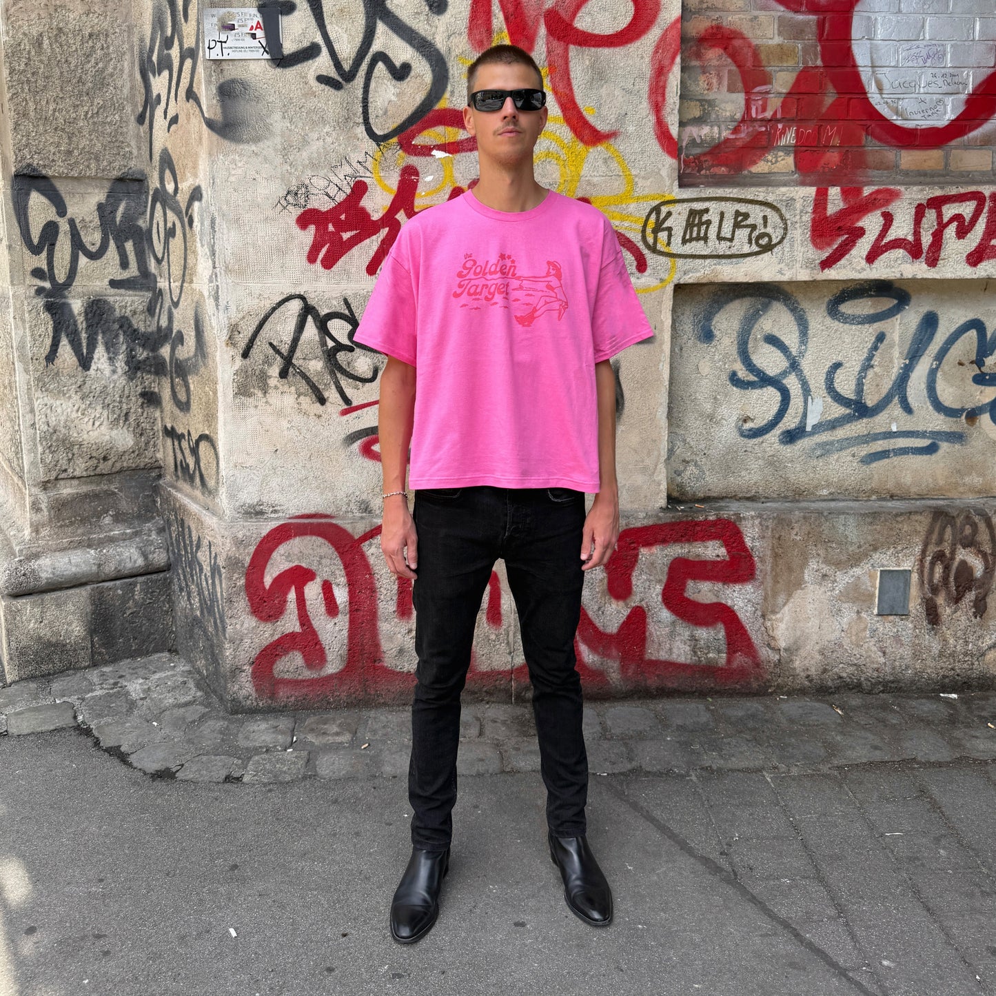 
                  
                    SANDY'S T-SHIRT
                  
                