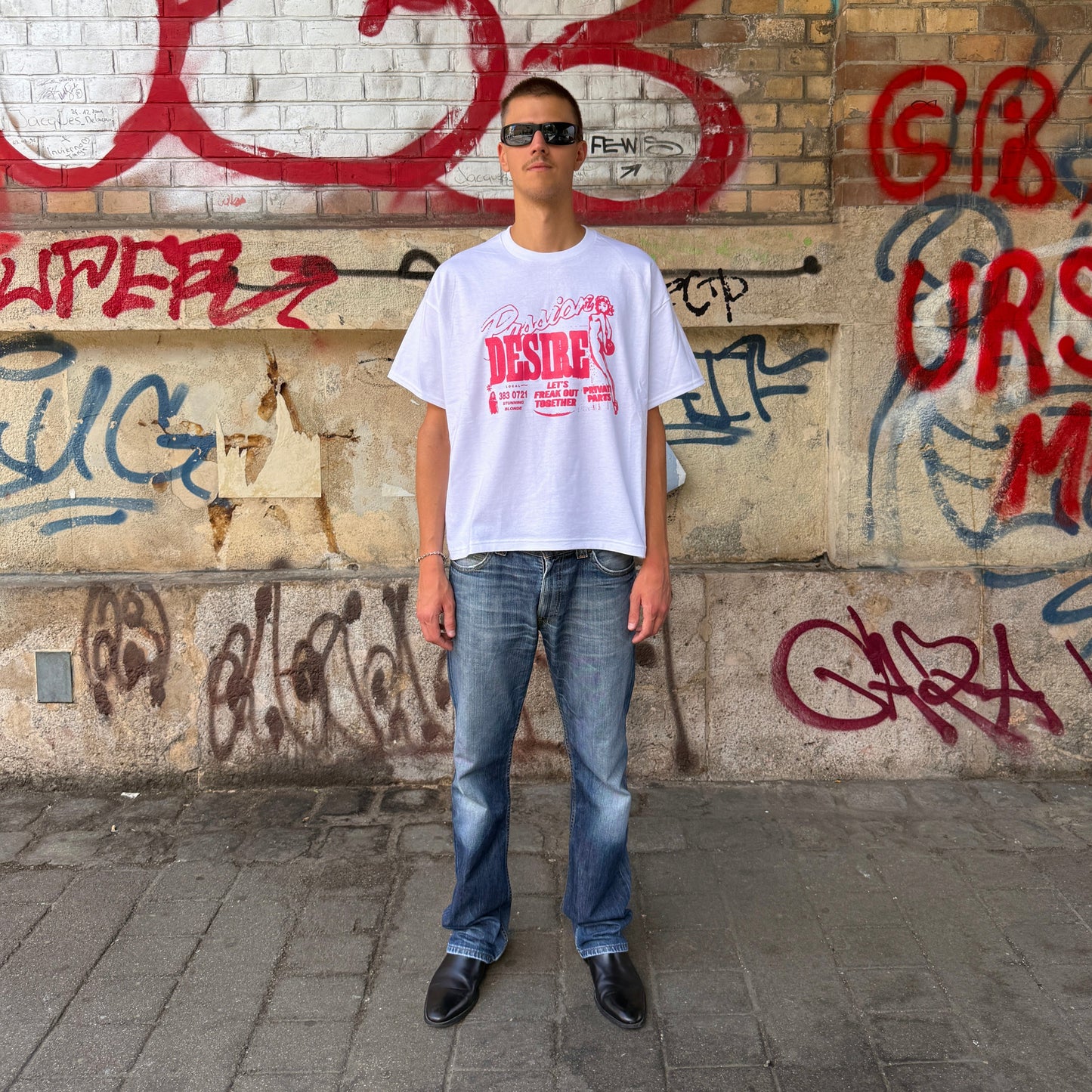 
                  
                    DESIRE T-SHIRT
                  
                