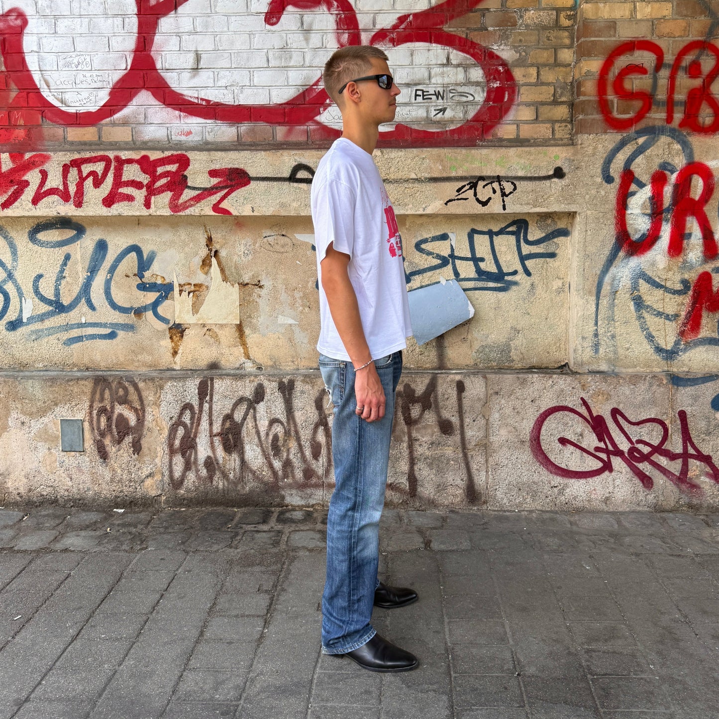 
                  
                    DESIRE T-SHIRT
                  
                