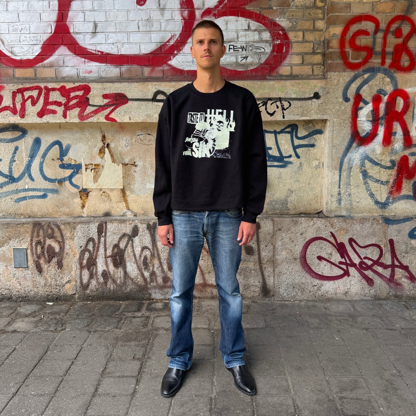 
                  
                    HELL ON THE ROCKS CREWNECK (GLOW IN THE DARK)
                  
                